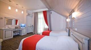 Гостиница Эко-Отель Эхо Белокуриха Стандартный двухместный номер с 2 отдельными кроватями-2